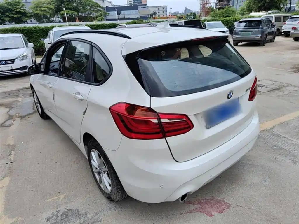 BMW 2 Series Active Tourer 2019 — фото 5