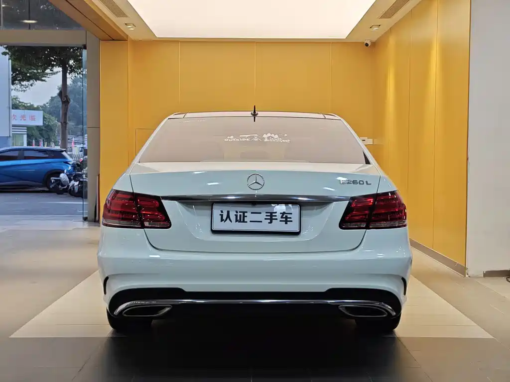 Mercedes-Benz E-Class 2015 — фото 28