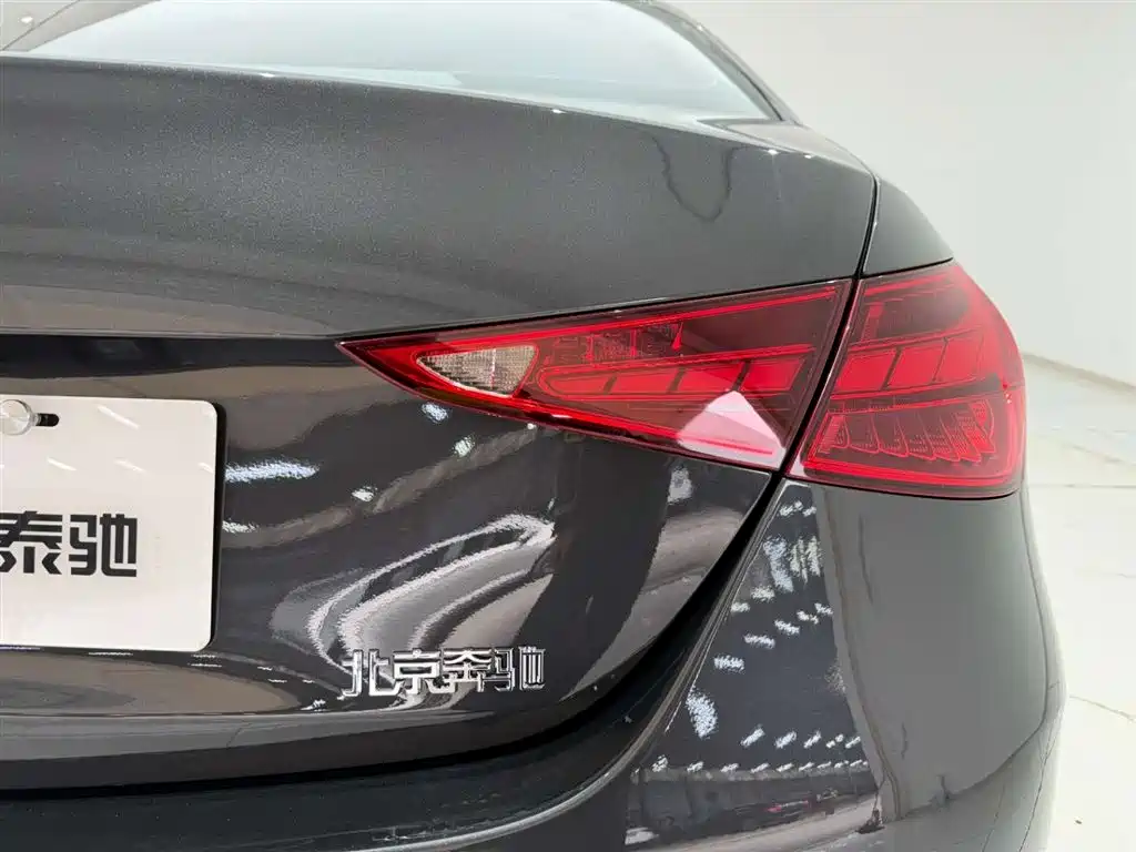 Mercedes-Benz C-Class 2022 — фото 10