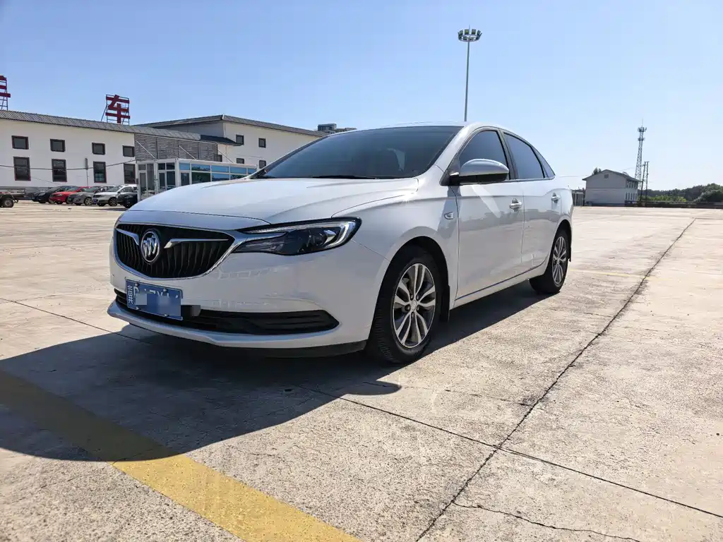 Buick Excelle 2019 — фото 3