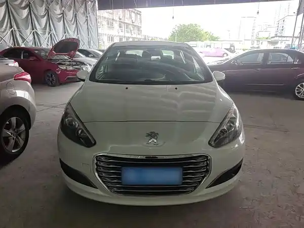 Peugeot 308 2015