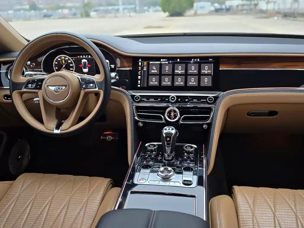 Bentley Flying Spur 2020 — фото 18