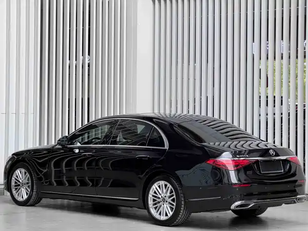 Mercedes-Benz S-Class 2023