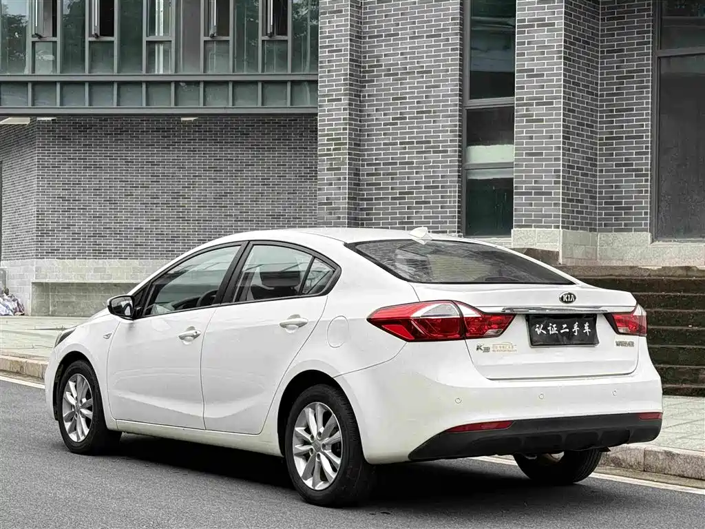 Kia K3 2016