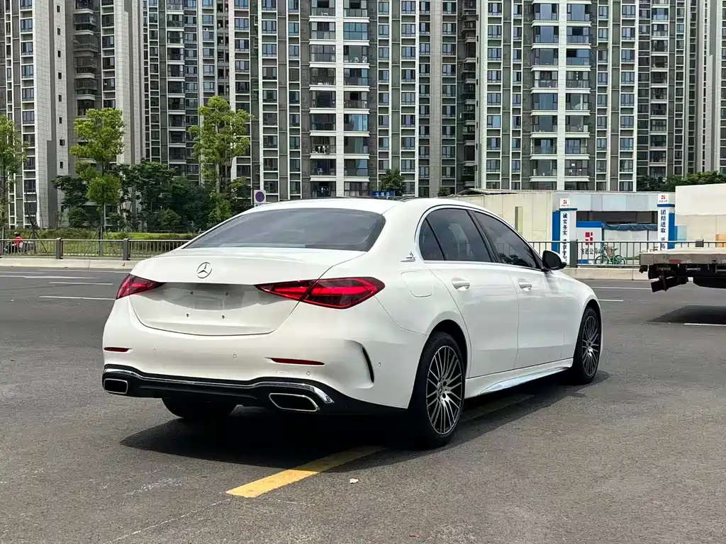 Mercedes-Benz C-Class 2023 — фото 10