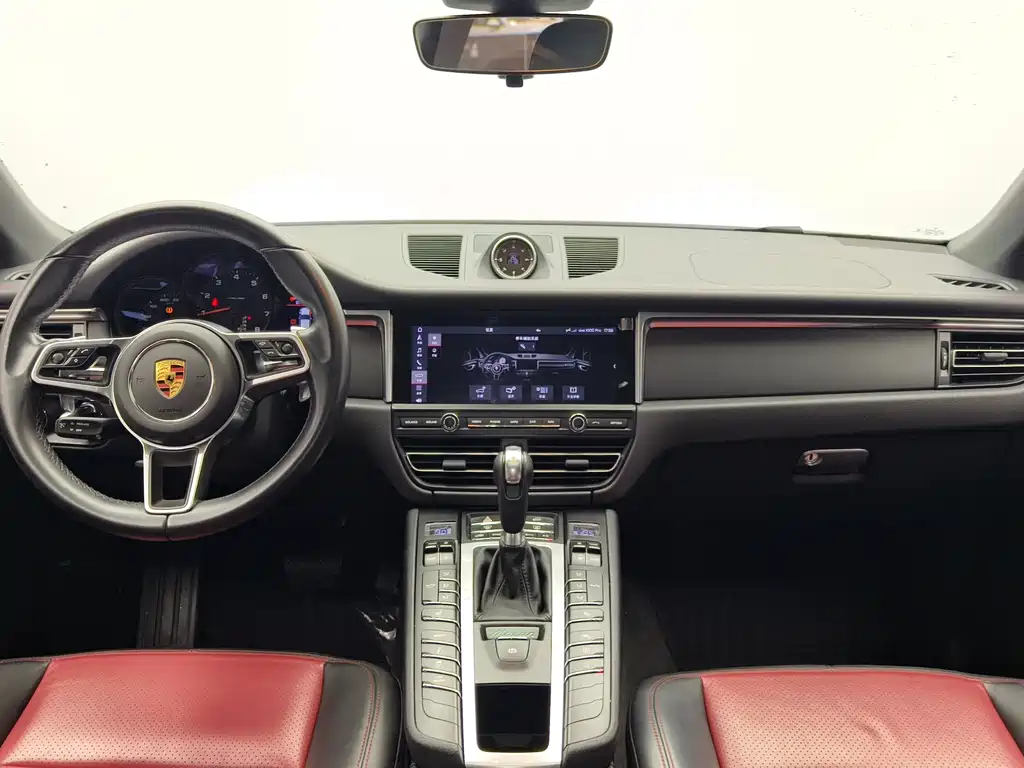 Porsche Macan 2021 — фото 12