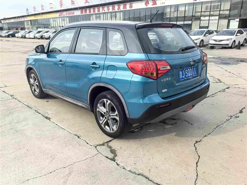 Suzuki Vitara 2016 — фото 9