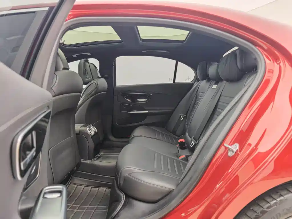 Mercedes-Benz C-Class 2022 — фото 5