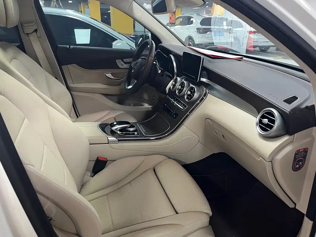 Mercedes-Benz GLC 2016