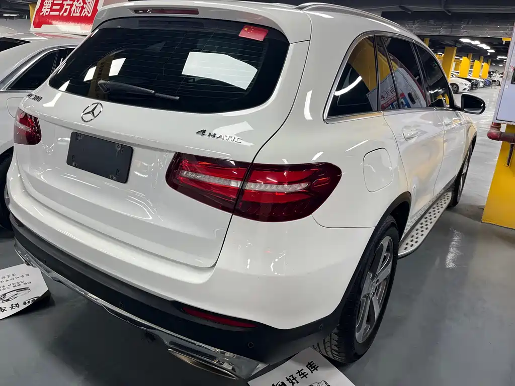 Mercedes-Benz GLC 2016 — фото 13