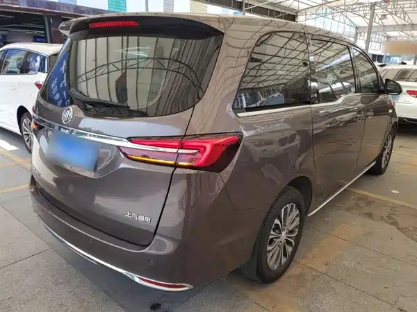 Buick GL8 2023