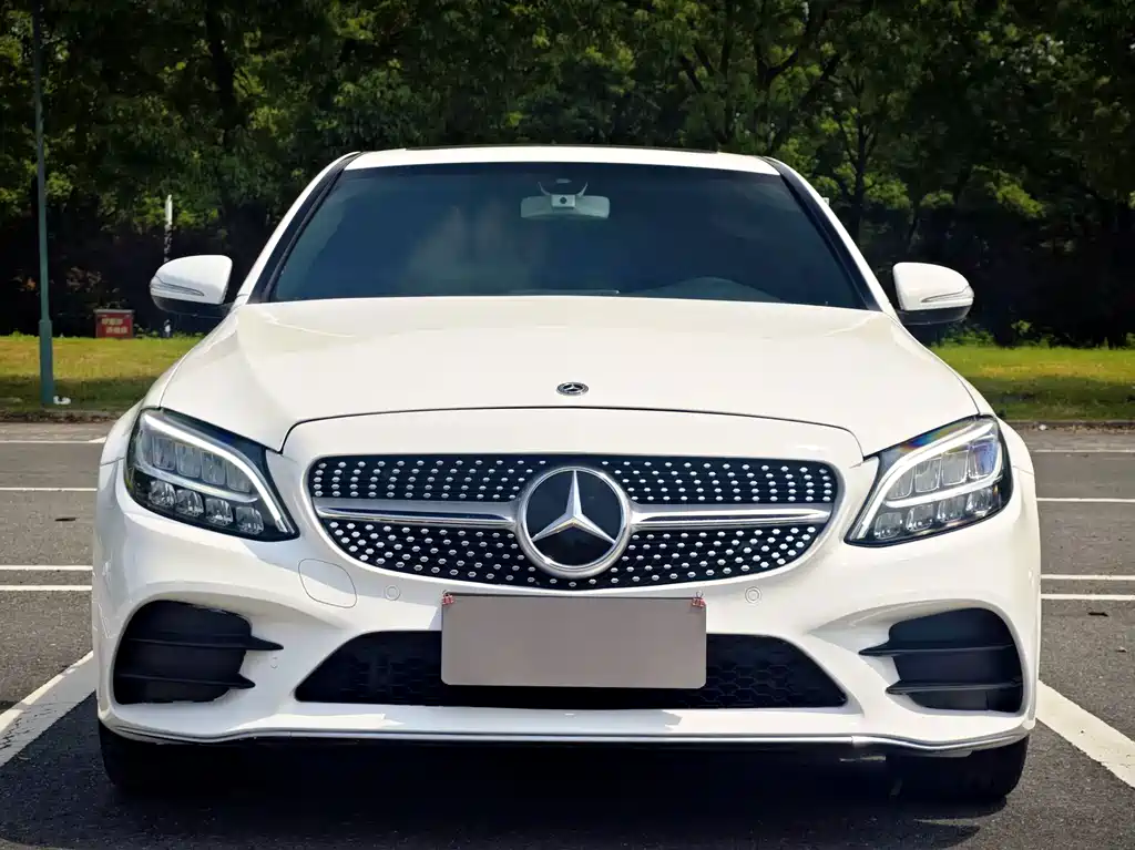 Mercedes-Benz C-Class 2020
