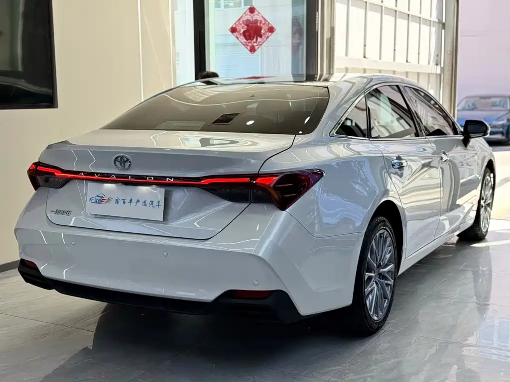 Toyota Avalon 2025 — фото 10