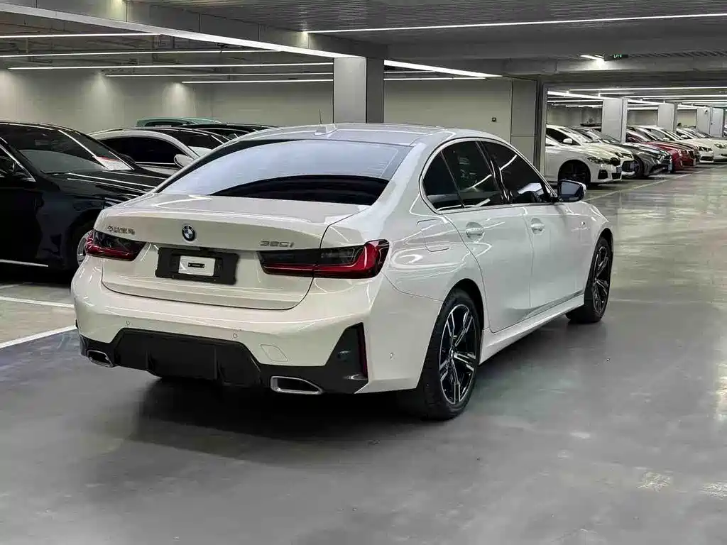 BMW 3 Series 2025 — фото 13