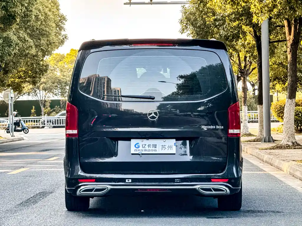 Mercedes-Benz Vito 2023 — фото 37