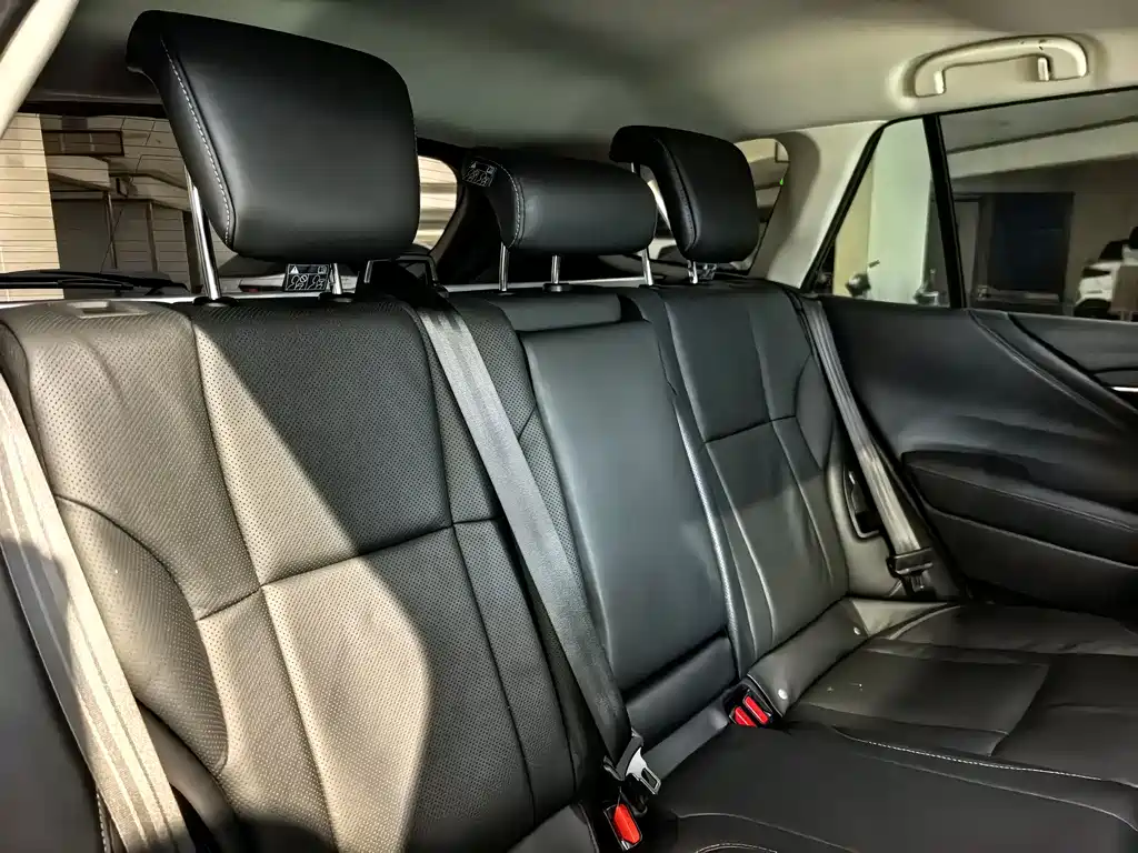 Subaru Outback 2021 — фото 18
