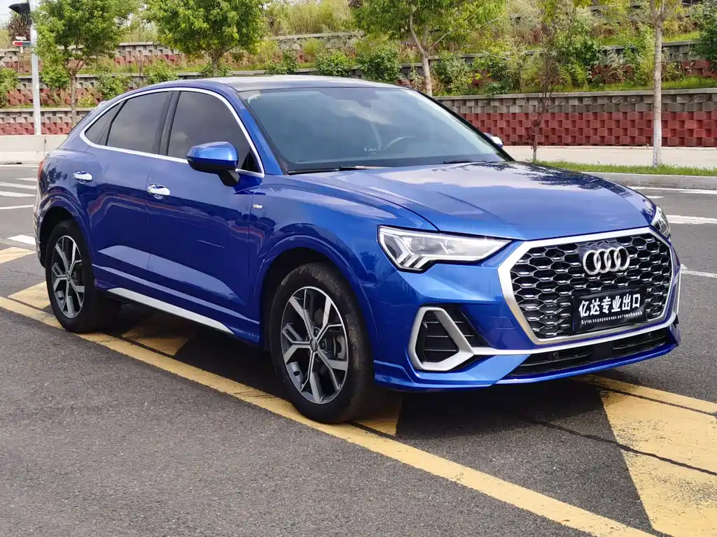 Audi Q3 Sportback 2021 — фото 1