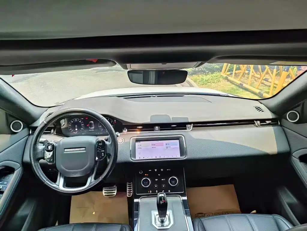 Land Rover Evoque 2020 — фото 7