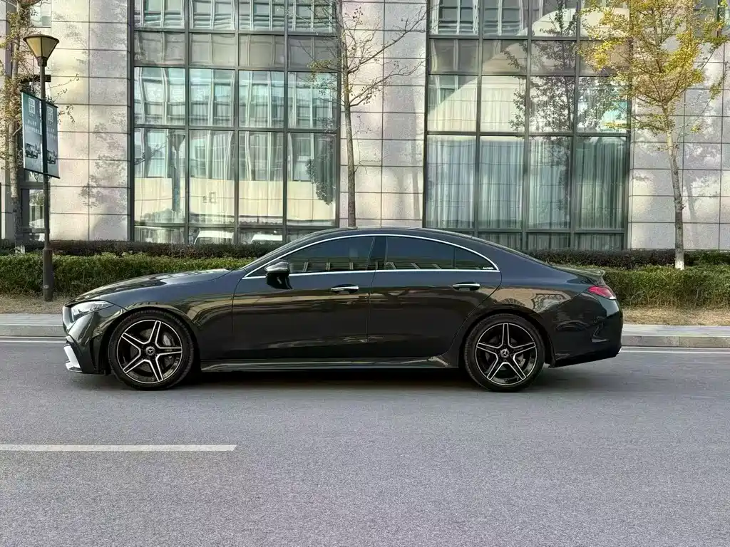Mercedes-Benz CLS 2023 — фото 2