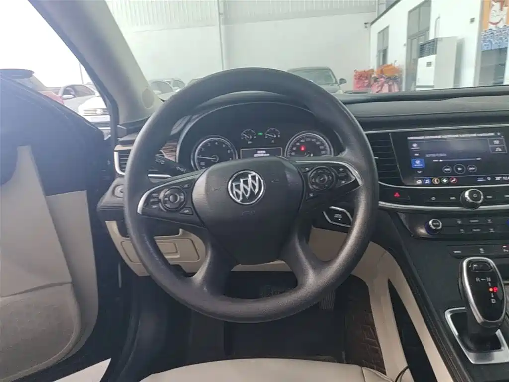 Buick LaCrosse 2020 — фото 11