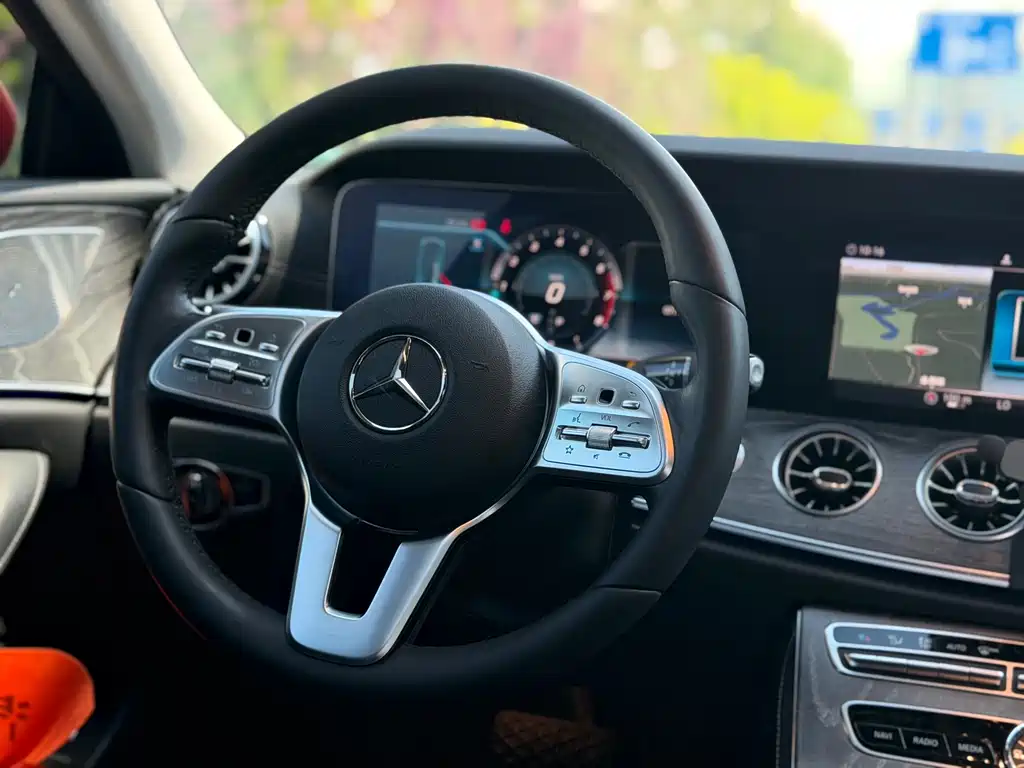 Mercedes-Benz CLS 2019 — фото 16