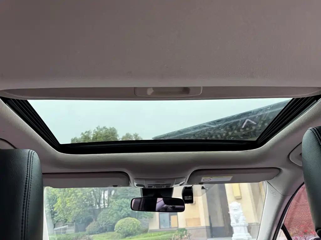 Toyota Corolla 2020 — фото 13