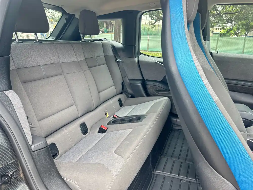 BMW i3 2018 — фото 12