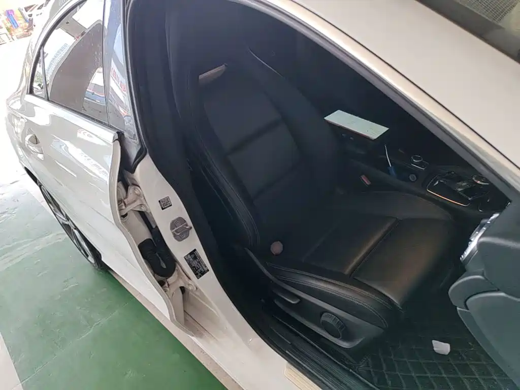 Mercedes-Benz CLA 2018 — фото 25