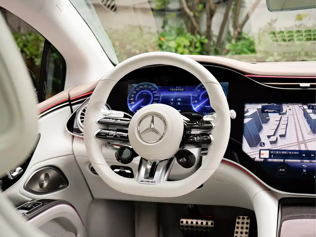 Mercedes-Benz EQS AMG 2025 — фото 14