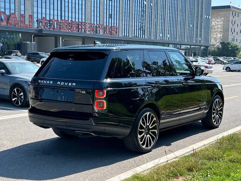 Land Rover Range Rover 2018 — фото 14