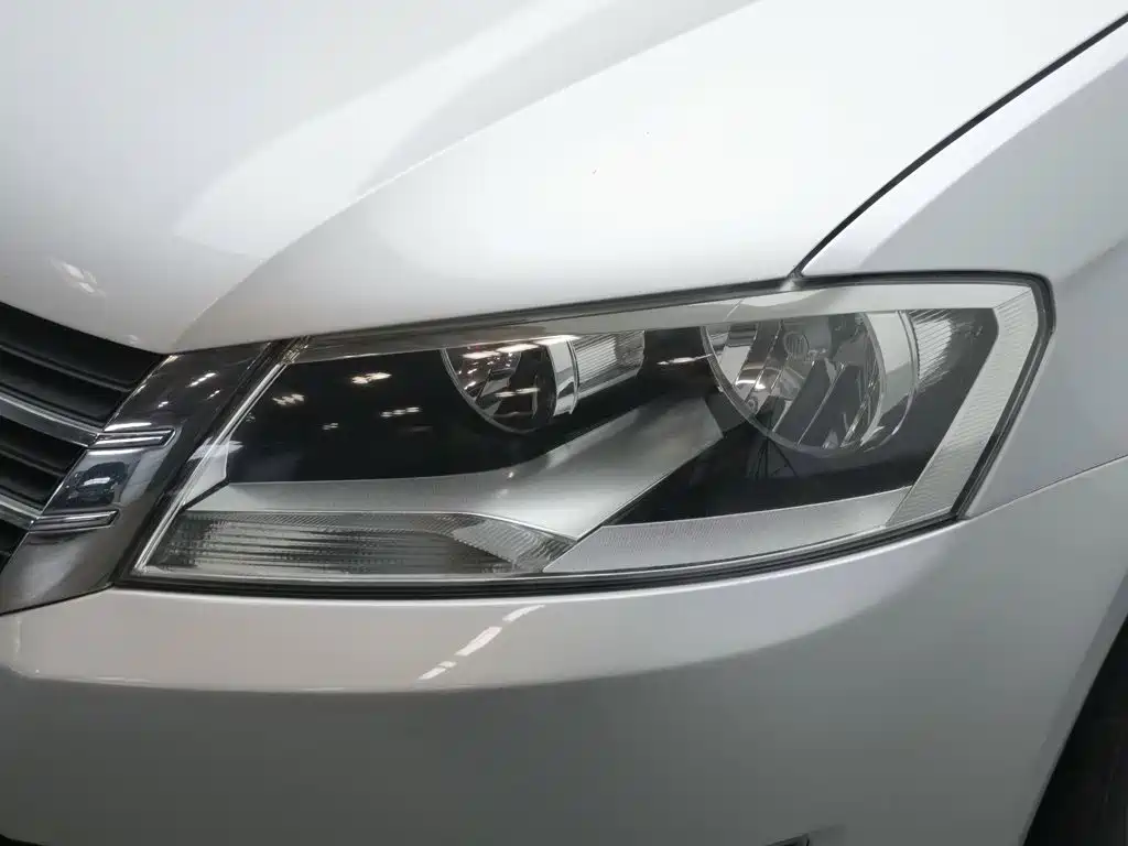 Volkswagen Lavida 2013