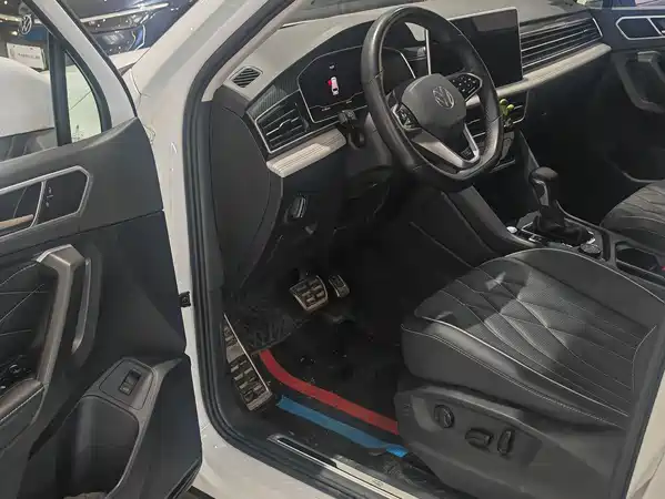 Volkswagen Tiguan L 2023