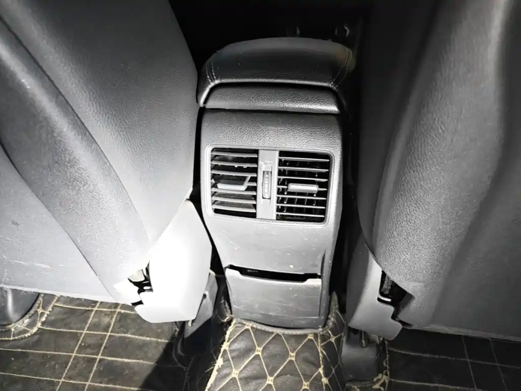 Mercedes-Benz B-Class 2017 — фото 17