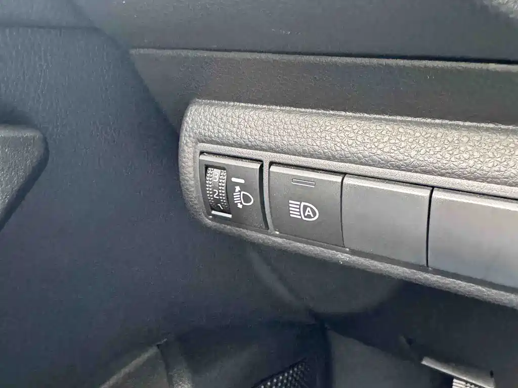 Toyota Corolla 2022 — фото 20