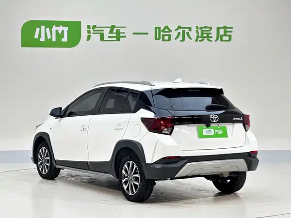 Toyota Yaris L 2022