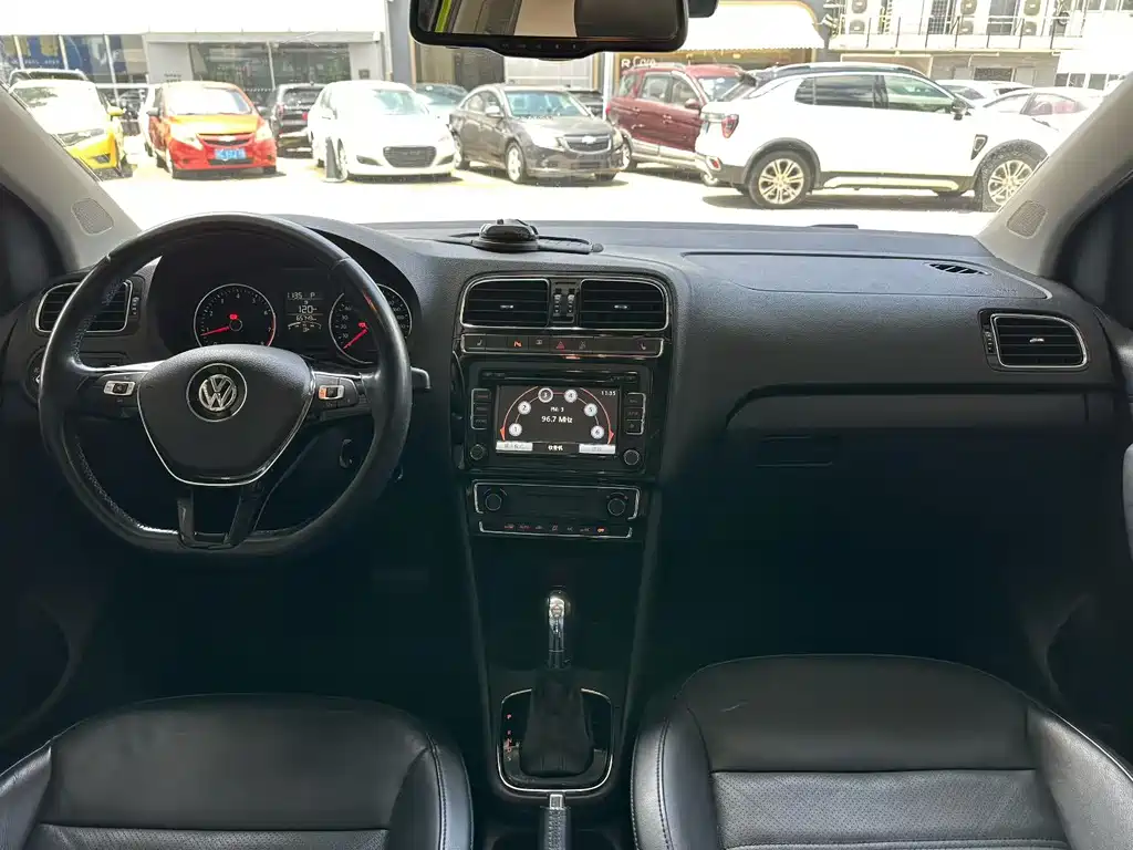 Volkswagen Polo 2014
