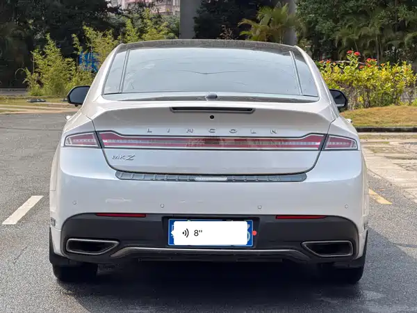 Lincoln MKZ 2020