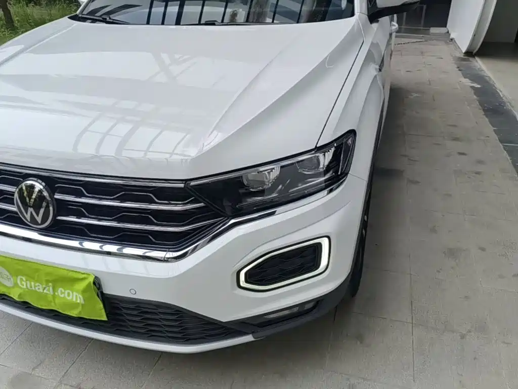 Volkswagen T-Roc 2023 — фото 18