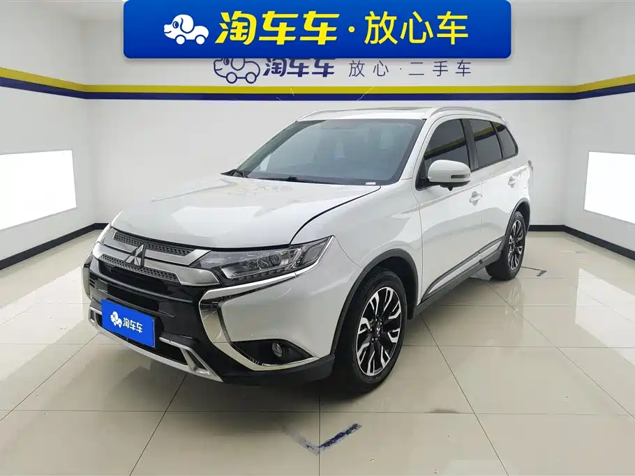 Mitsubishi Outlander 2020