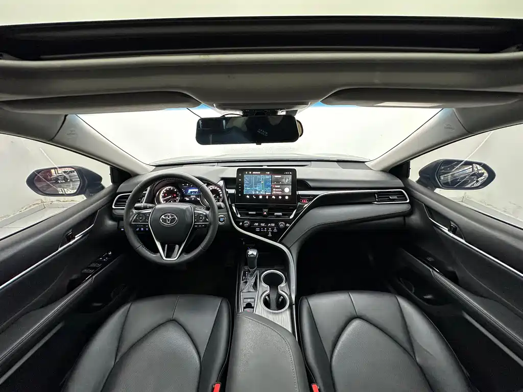 Toyota Camry 2021