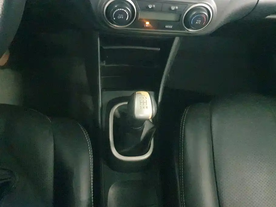 Nissan Sylphy 2019 — фото 16