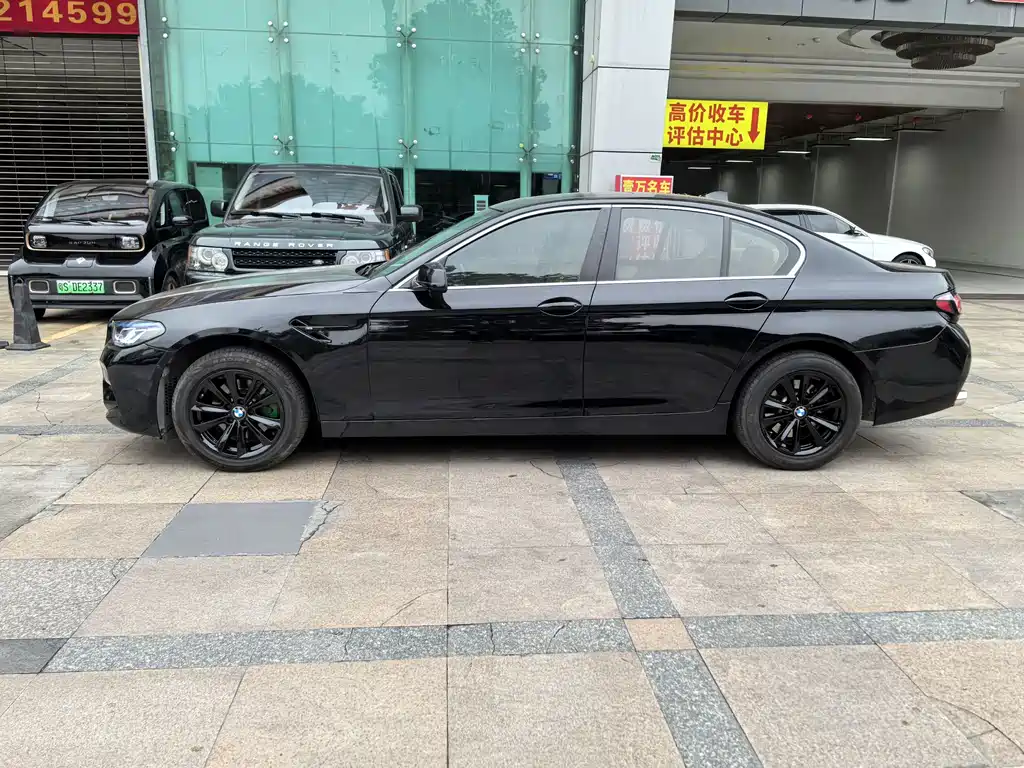 BMW 5 Series 2012