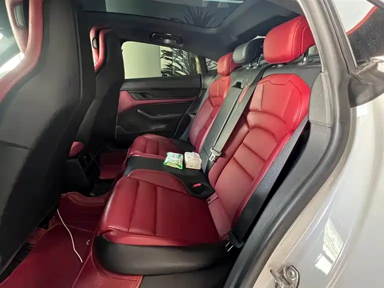 Porsche Taycan 2021 — фото 10