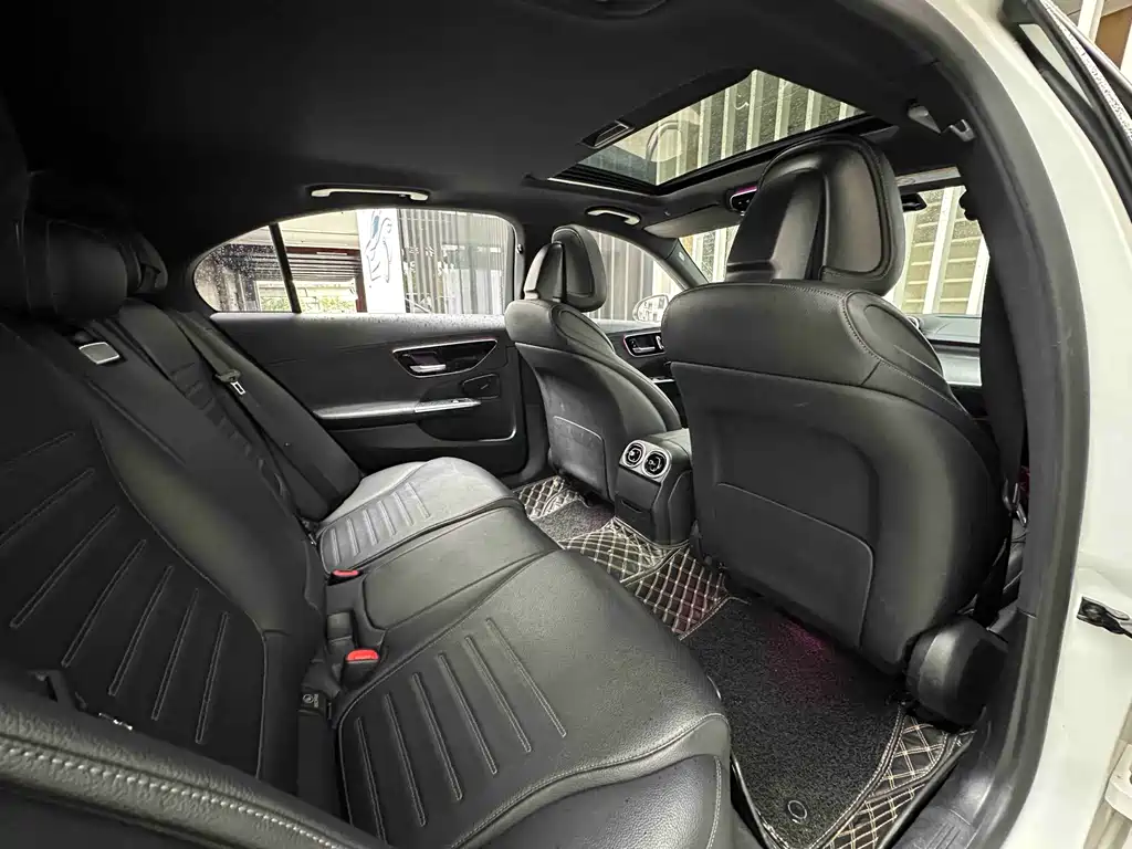 Mercedes-Benz C-Class 2021 — фото 17