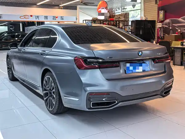 BMW 7 Series 2021