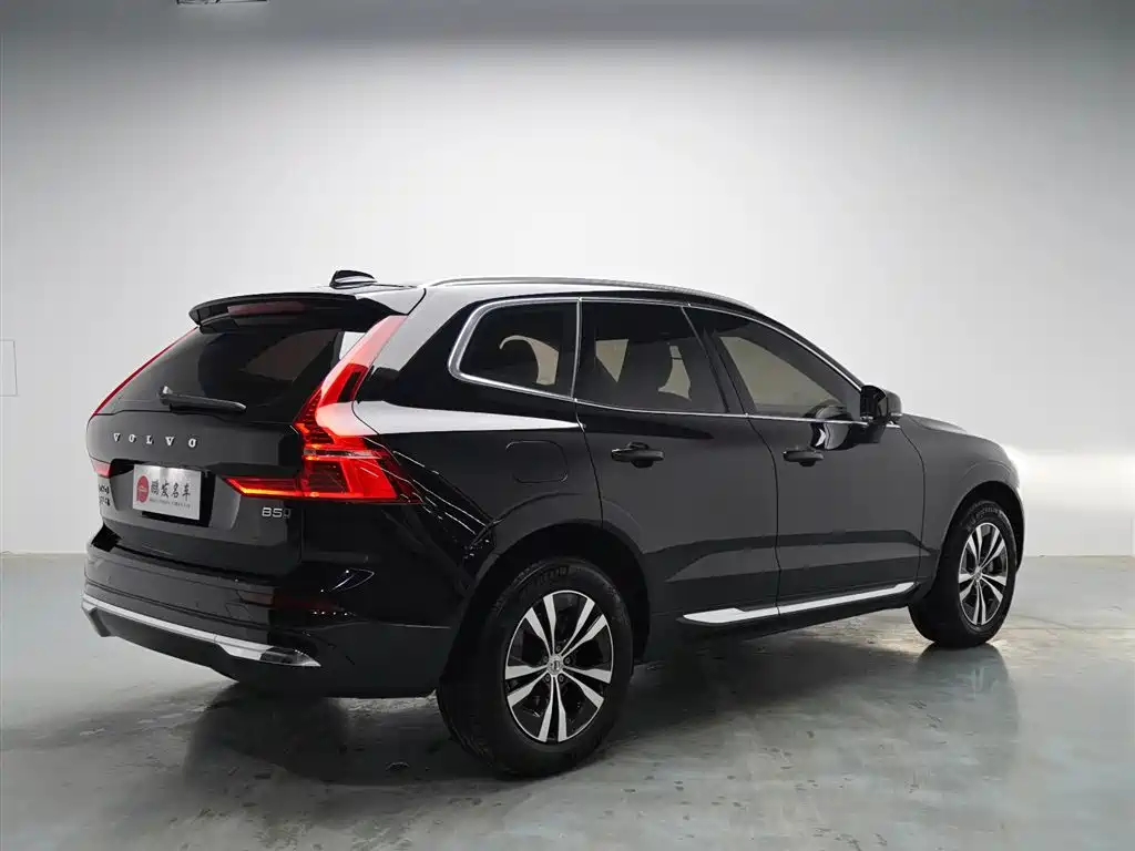 Volvo XC60 2024 — фото 14