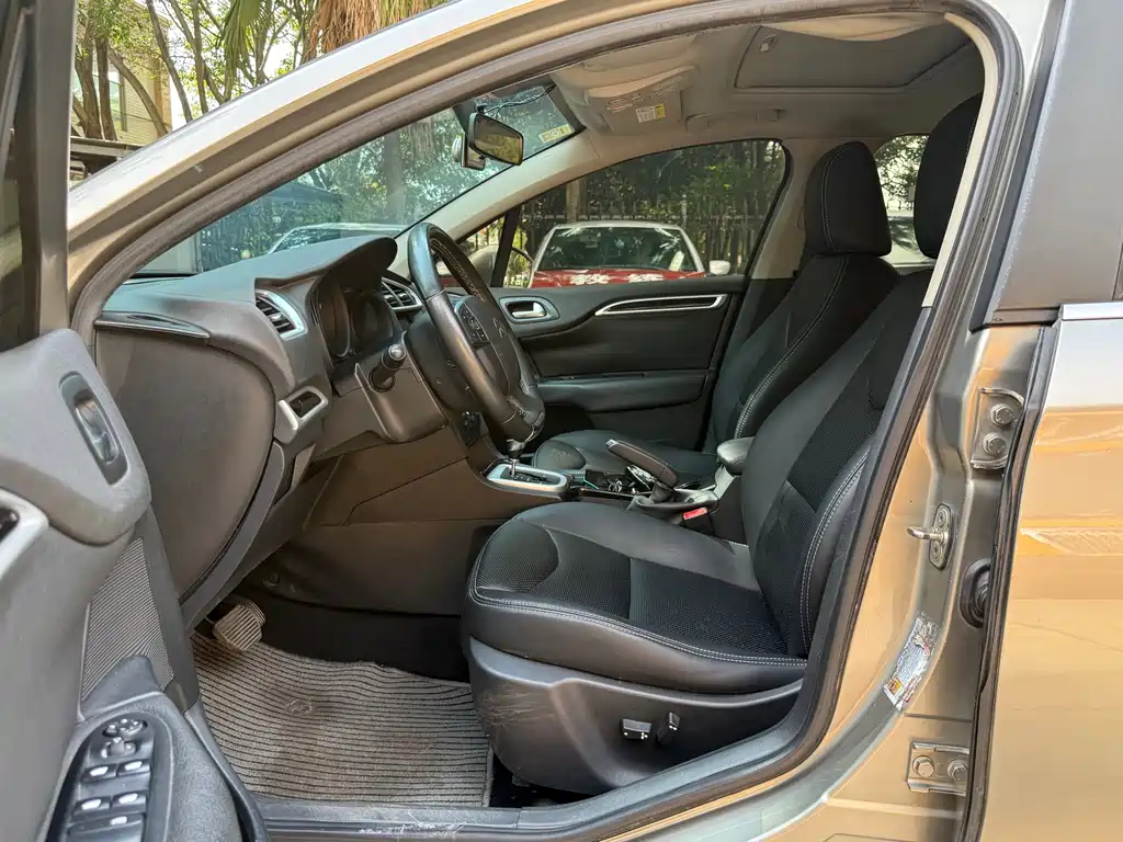 Citroen C4L 2015 — фото 4