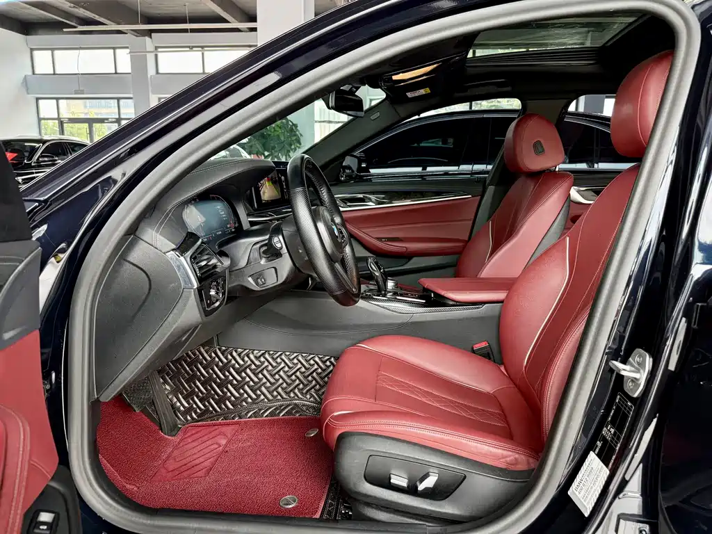 BMW 5 Series 2021