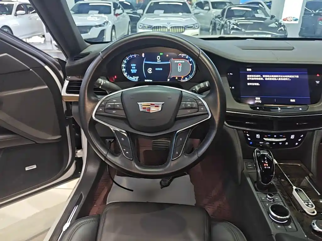 Cadillac CT6 2023 — фото 11