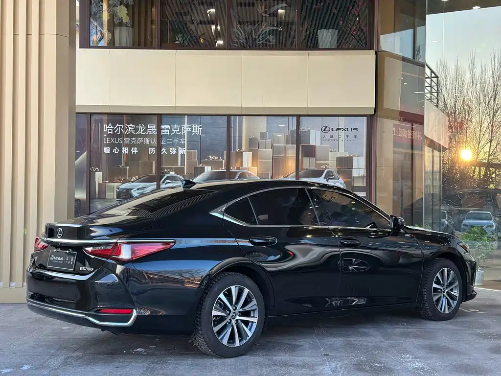Lexus ES 2024 — фото 4